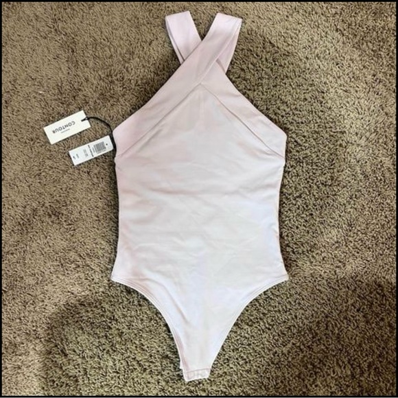 Aritzia Babaton ACE Contour Bodysuit XS - halo pink - Picture 1 of 3